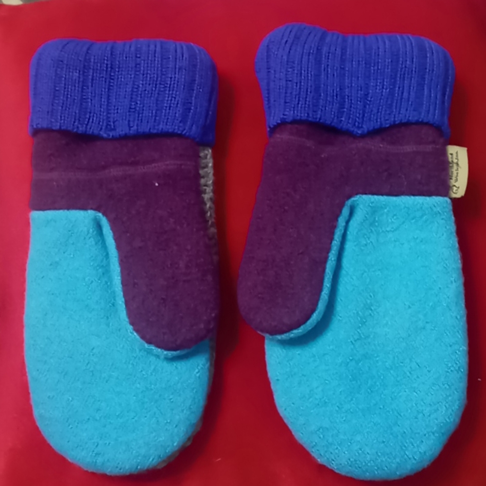 wool mittens - Picture 2 of 3